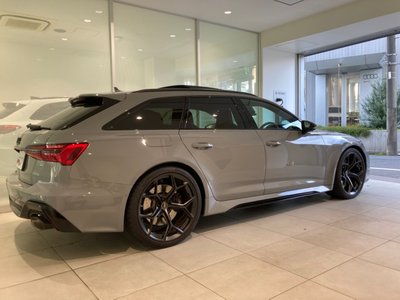 AUDI RS6 AVANT - 6