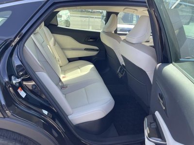 TOYOTA CROWN CROSSOVER - 5