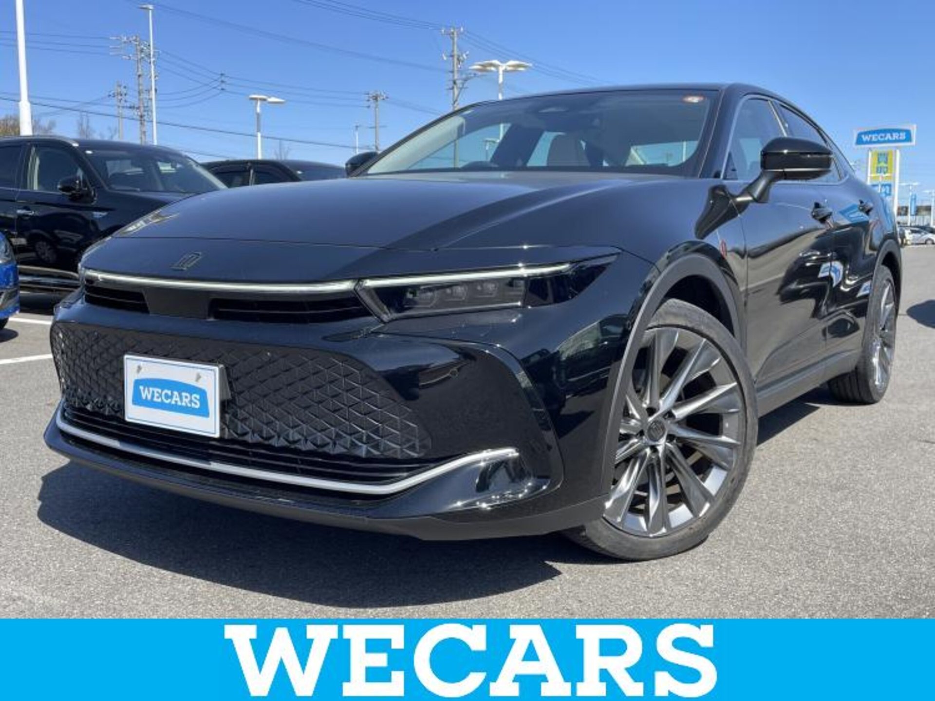 TOYOTA CROWN CROSSOVER - View 1