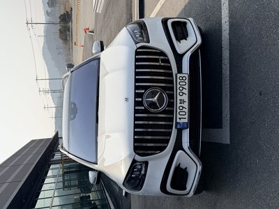 MERCEDES-BENZ GLS - 2