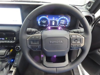 2025 Toyota LAND CRUISER 250 — миниатюра 16