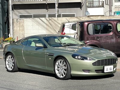 ASTON MARTIN DB9 - 10