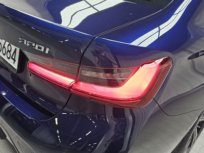 BMW 3 SERIES - 10