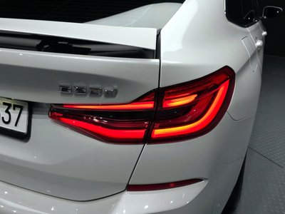 BMW 6 SERIES GT - 10