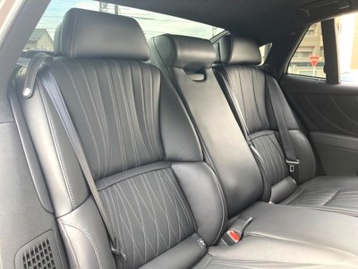 2024 Lexus LS — миниатюра 10