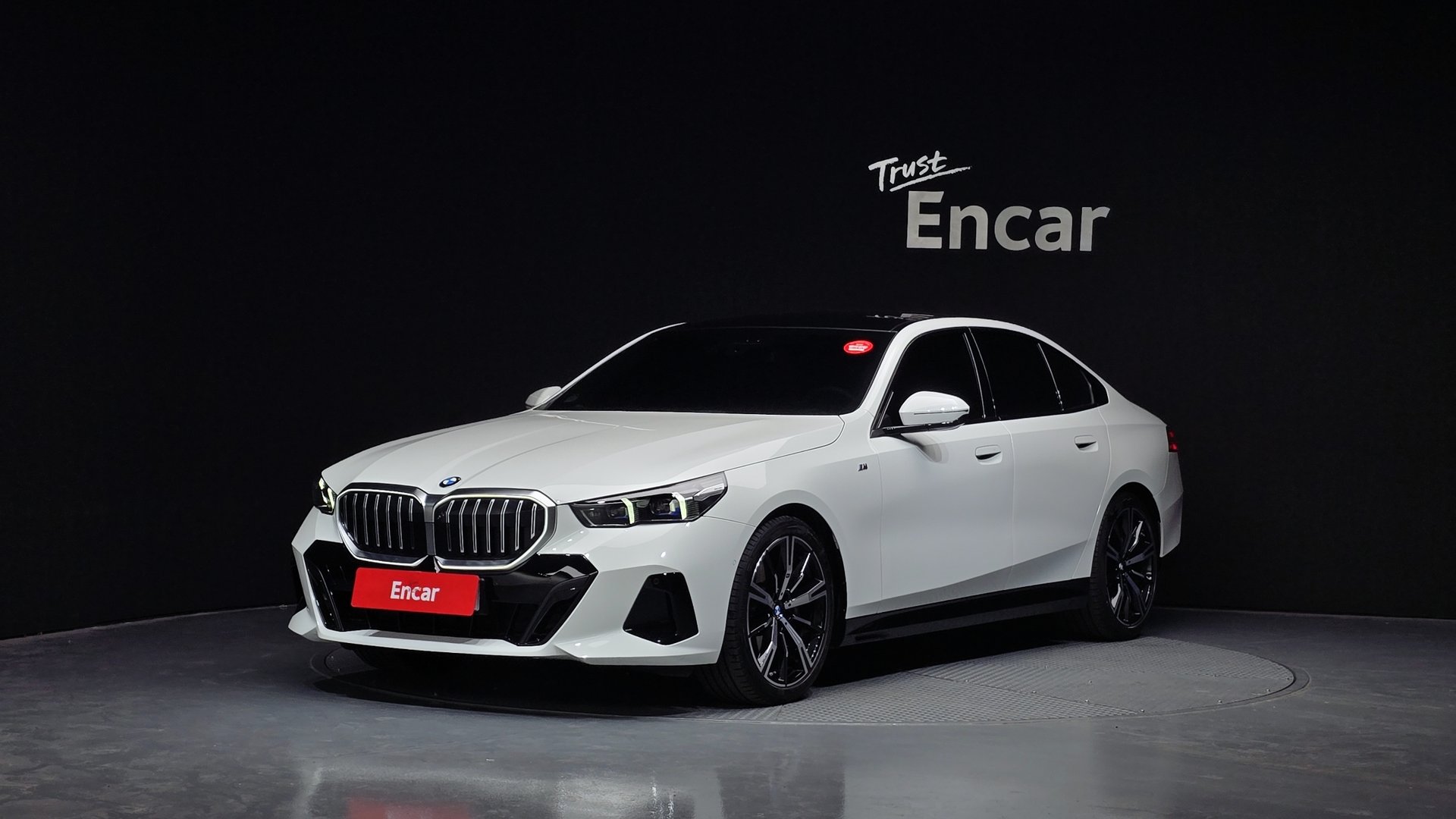 BMW 5 SERIES - View 1