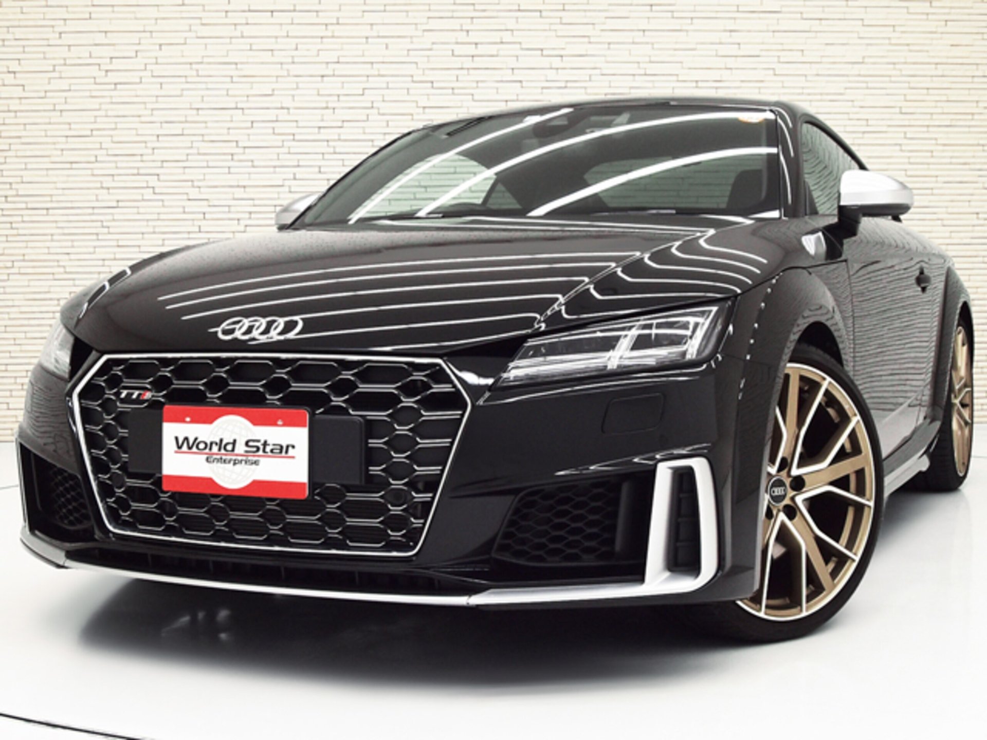 AUDI TTS COUPE - View 1