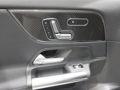 2026 Mercedes-BENZ GLA thumbnail 31