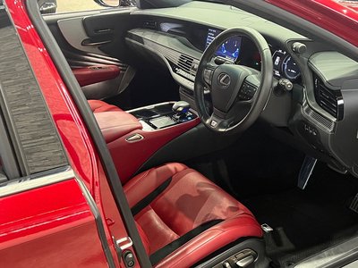 صورة مصغرة 30 لـ 2018 Lexus LS