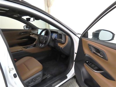 TOYOTA CROWN ESTATE - 8