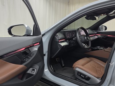 صورة مصغرة 13 لـ 2024 BMW 5 SERIES