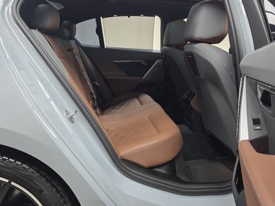 صورة مصغرة 17 لـ 2024 BMW 5 SERIES