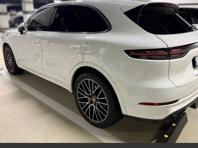 PORSCHE CAYENNE - 2