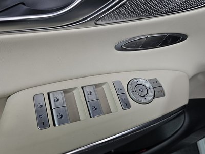 صورة مصغرة 28 لـ 2022 Genesis GV70