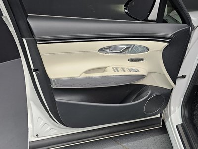 صورة مصغرة 14 لـ 2022 Genesis GV70