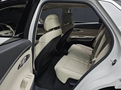 صورة مصغرة 18 لـ 2022 Genesis GV70