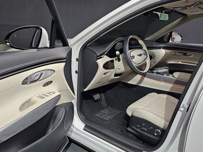 صورة مصغرة 13 لـ 2022 Genesis GV70
