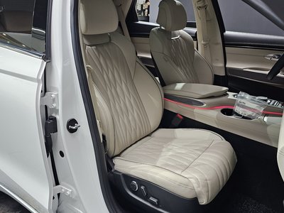 صورة مصغرة 17 لـ 2022 Genesis GV70