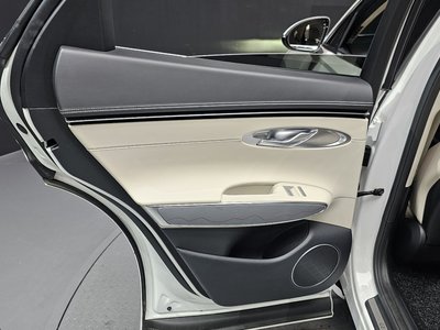 صورة مصغرة 15 لـ 2022 Genesis GV70