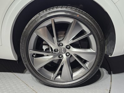 صورة 8 لـ 2022 Genesis GV70