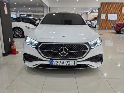 MERCEDES-BENZ E-CLASS - 2