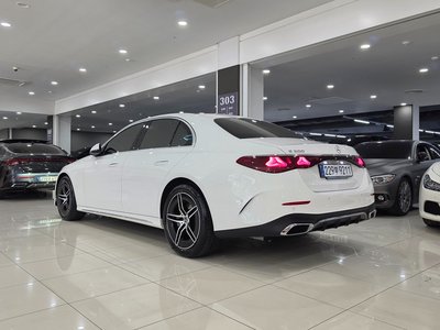 MERCEDES-BENZ E-CLASS - 4