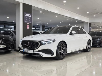 MERCEDES-BENZ E-CLASS - 1