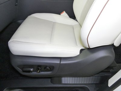 صورة مصغرة 23 لـ 2024 Lexus LM