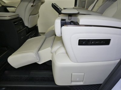 صورة مصغرة 27 لـ 2024 Lexus LM