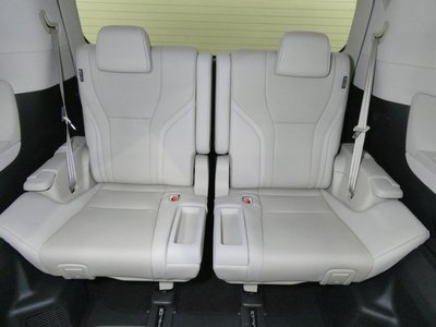 صورة مصغرة 33 لـ 2024 Lexus LM