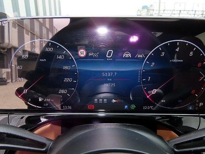 MERCEDES-BENZ E-CLASS - 9