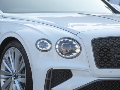 صورة 8 لـ 2025 Bentley FLYING SPUR