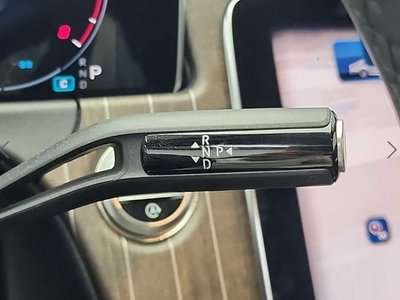 2025 Mercedes-BENZ E-CLASS photo 8