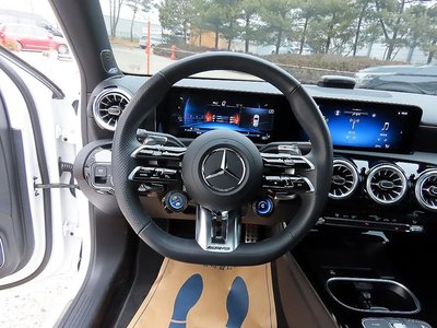 MERCEDES-BENZ A-CLASS - 10