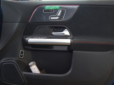 2025 Mercedes-BENZ GLA 缩略图 13
