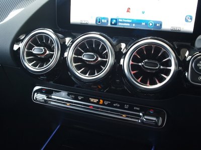 2025 Mercedes-BENZ GLA 缩略图 23