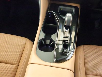 صورة مصغرة 18 لـ 2024 Toyota CROWN SPORT