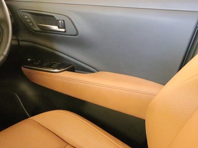 صورة مصغرة 17 لـ 2024 Toyota CROWN SPORT