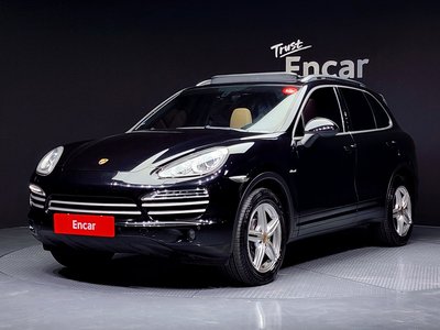 PORSCHE CAYENNE - 1