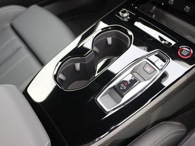 صورة 5 لـ 2025 AUDI S5