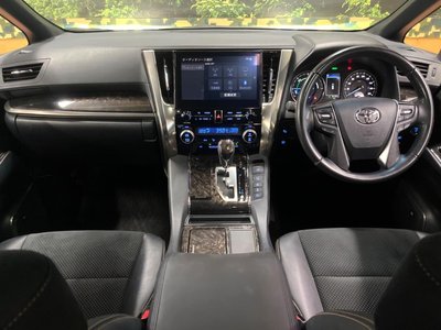 TOYOTA ALPHARD - 2