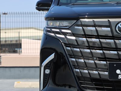 2026 Toyota ALPHARD — миниатюра 11