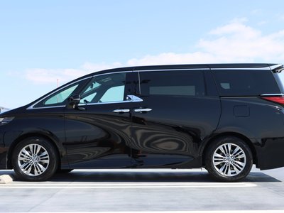 2026 Toyota ALPHARD — миниатюра 14