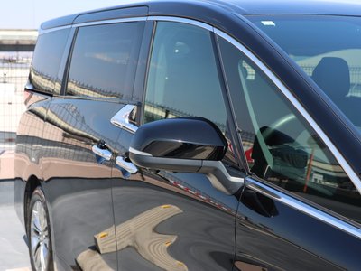 2026 Toyota ALPHARD — фото 8
