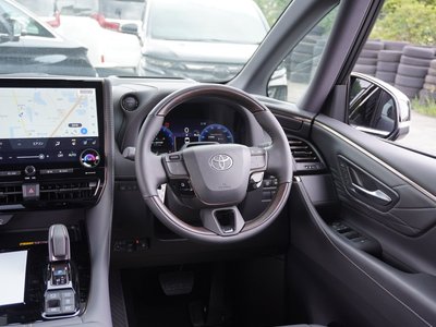 2026 Toyota ALPHARD — миниатюра 36