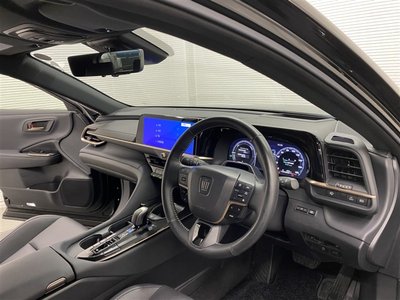 TOYOTA CROWN SPORT - 10