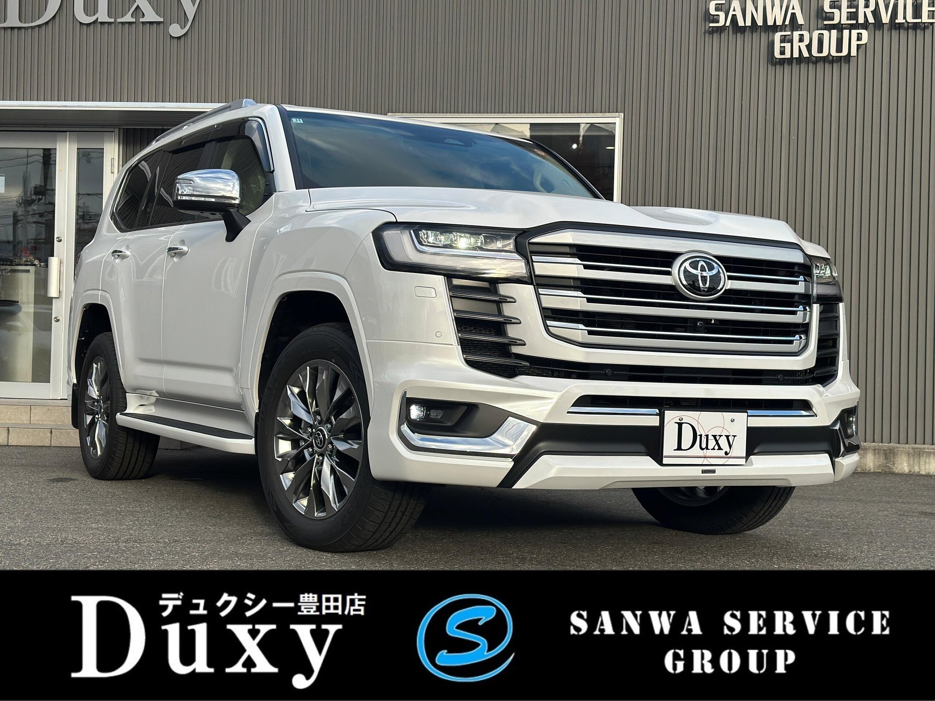 TOYOTA LAND CRUISER 300 - View 1