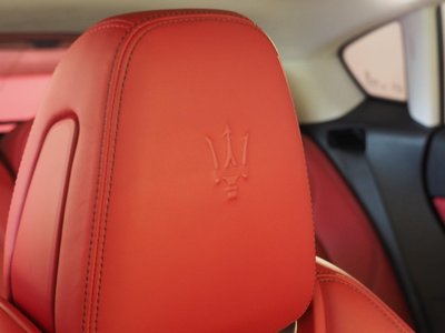 صورة 9 لـ 2019 Maserati LEVANTE