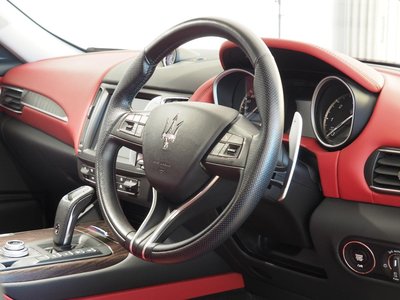 صورة 7 لـ 2019 Maserati LEVANTE