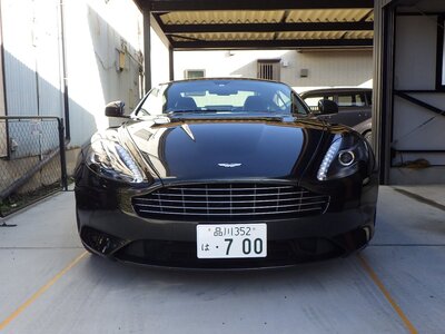 ASTON MARTIN DB9